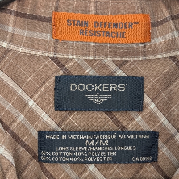 2/15$ Dockers Men's Brown Plaid Stain Defender Shirt Size M - Picture 4 of 6